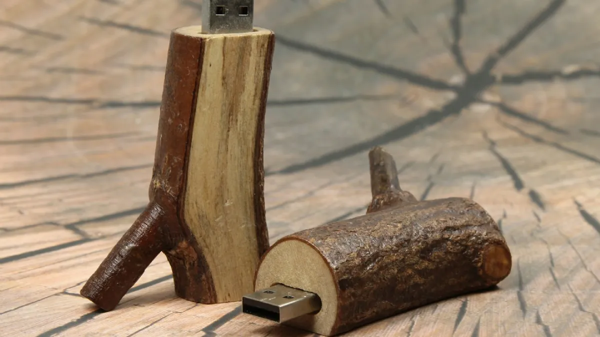 usb-holzast-laptop