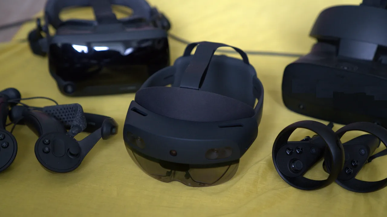 Hololens vs Oculus Rift S vs Valve Index