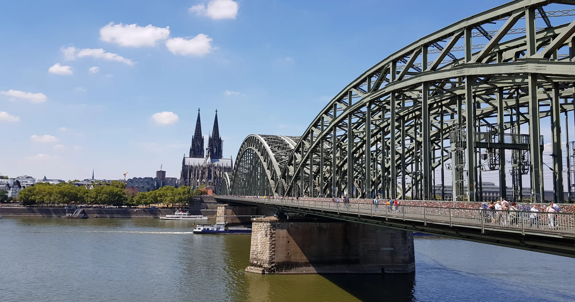 Köln - Hohenzollernbrücke - Gamescom