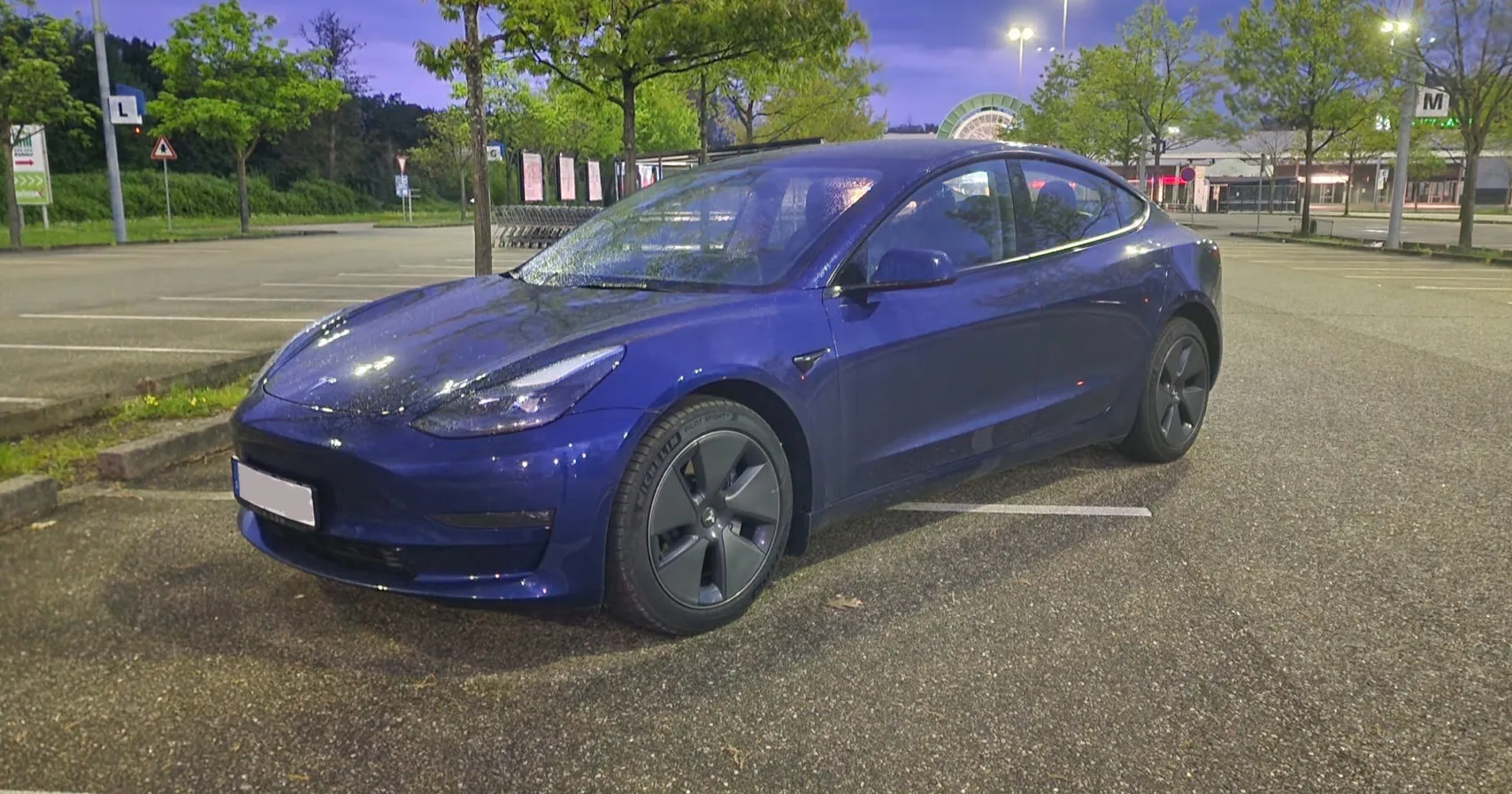 Tesla Model 3 - Long Range