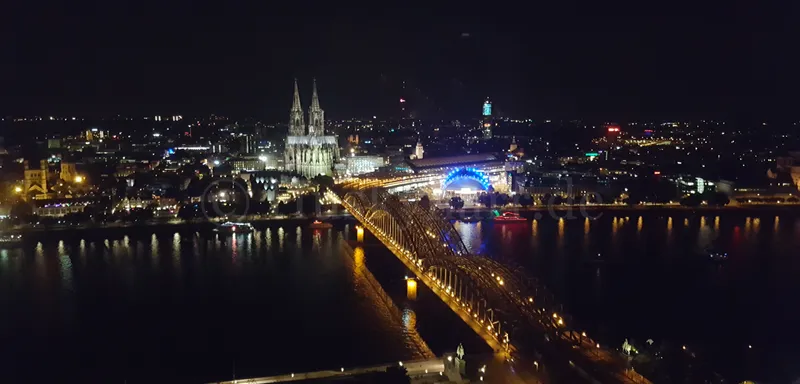 Köln bei Nacht - Gamescom 2017