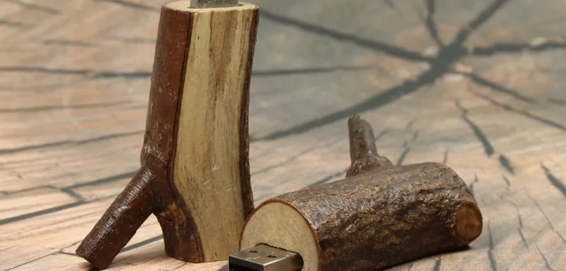 usb-holzast-laptop