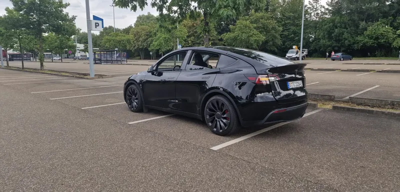 Tesla Model Y - Testfahrt