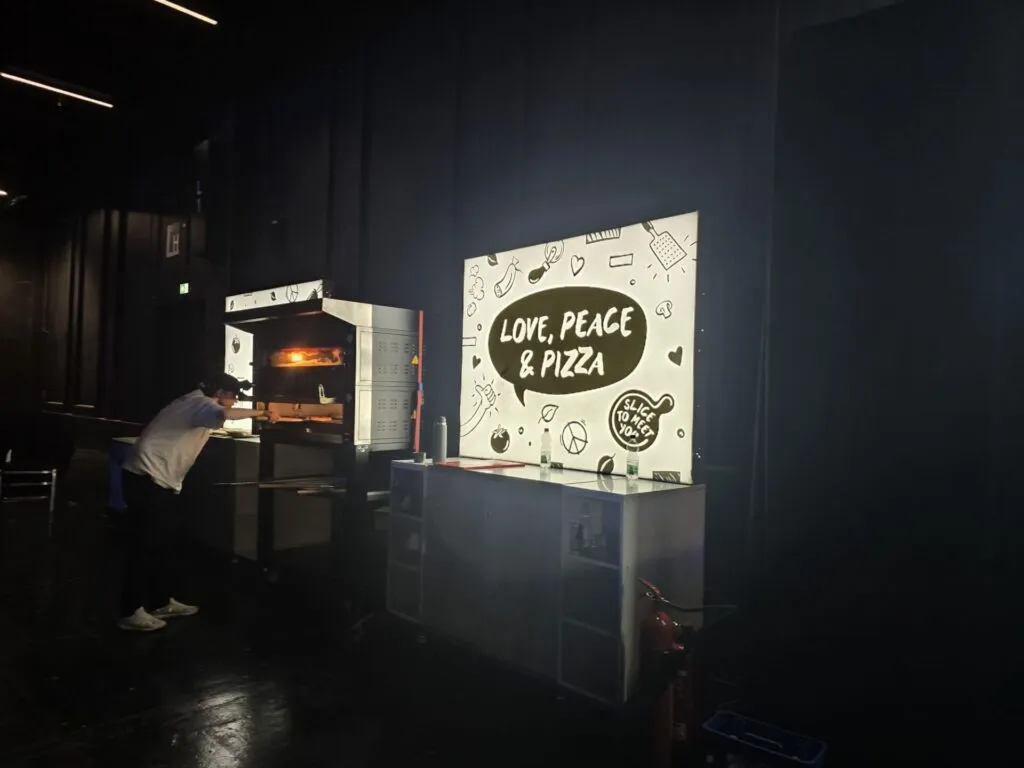 Gustaco Pizzen auf der gamescom LAN 2026